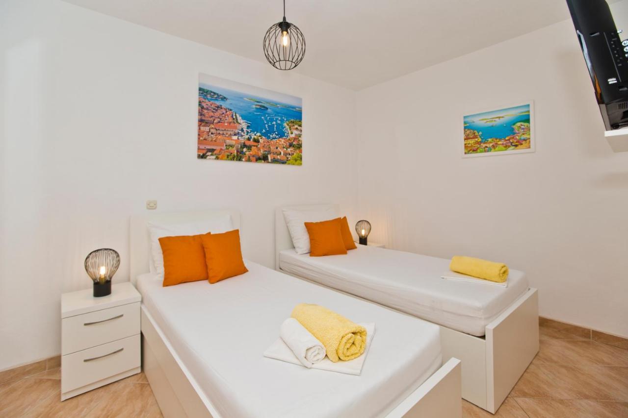 Apartment Zara Хвар Экстерьер фото