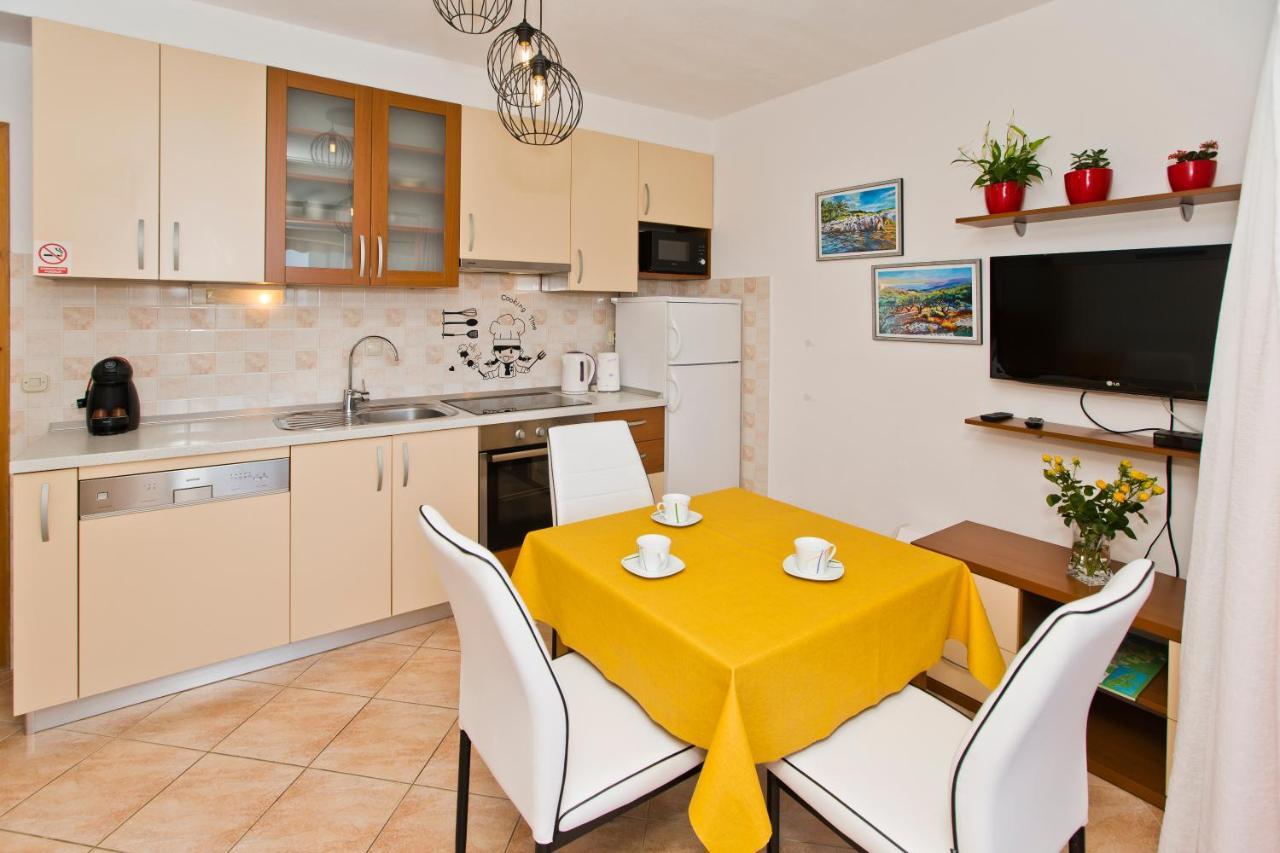 Apartment Zara Хвар Экстерьер фото