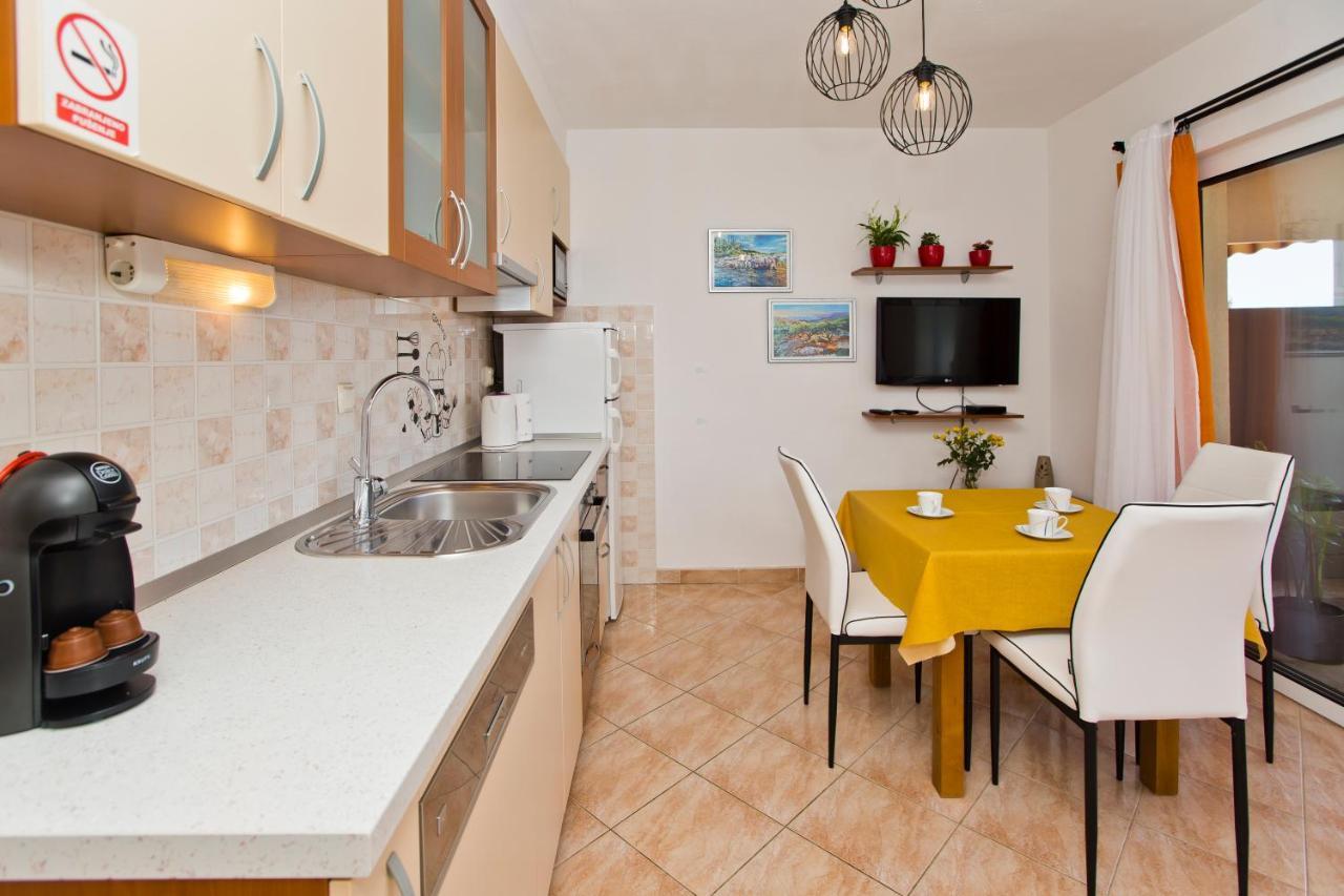 Apartment Zara Хвар Экстерьер фото